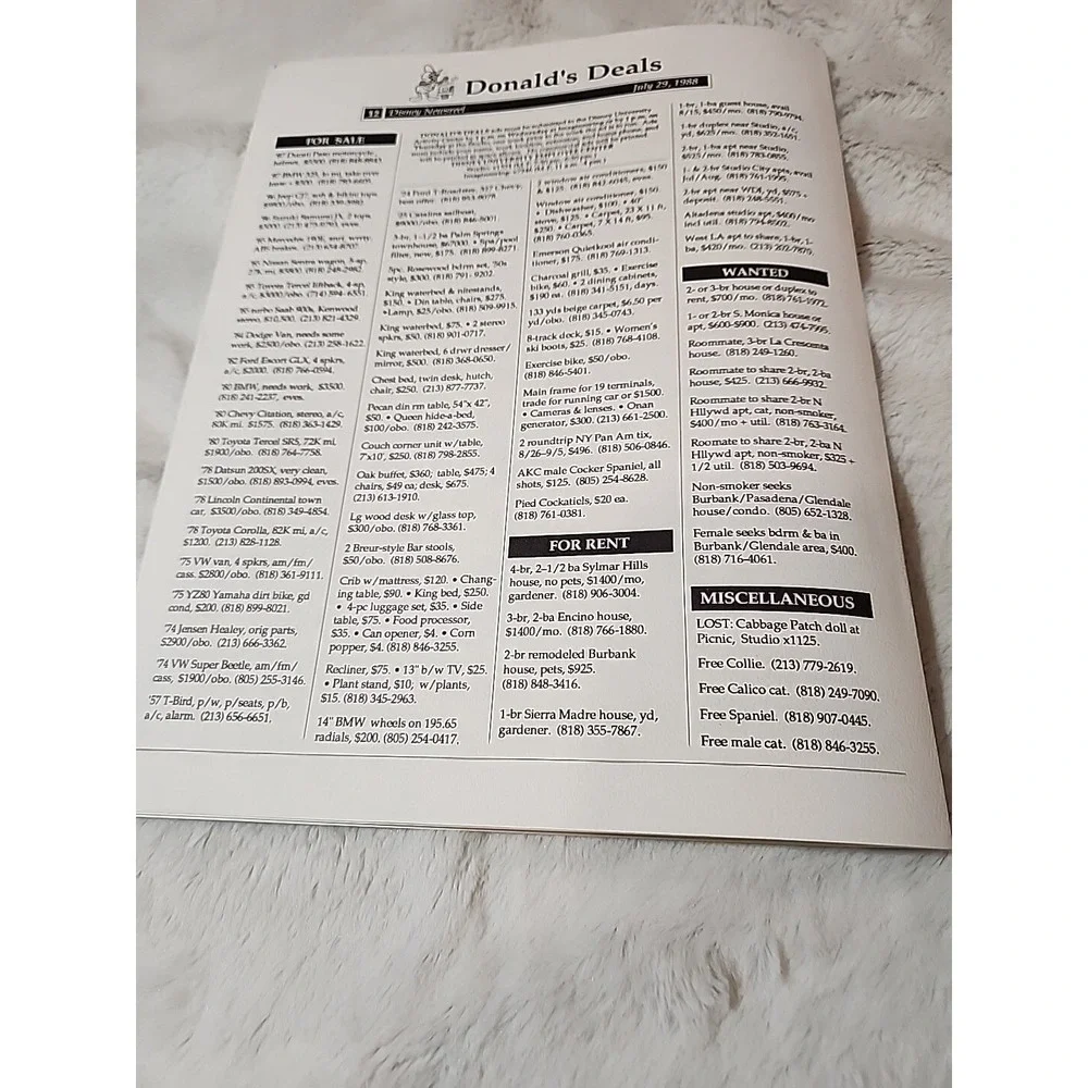 Disney Cast Employee Booklet Newsreel Vintage 1988 Tom Cruise Cocktail Screening